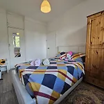 Confortable Room Close Hide Park